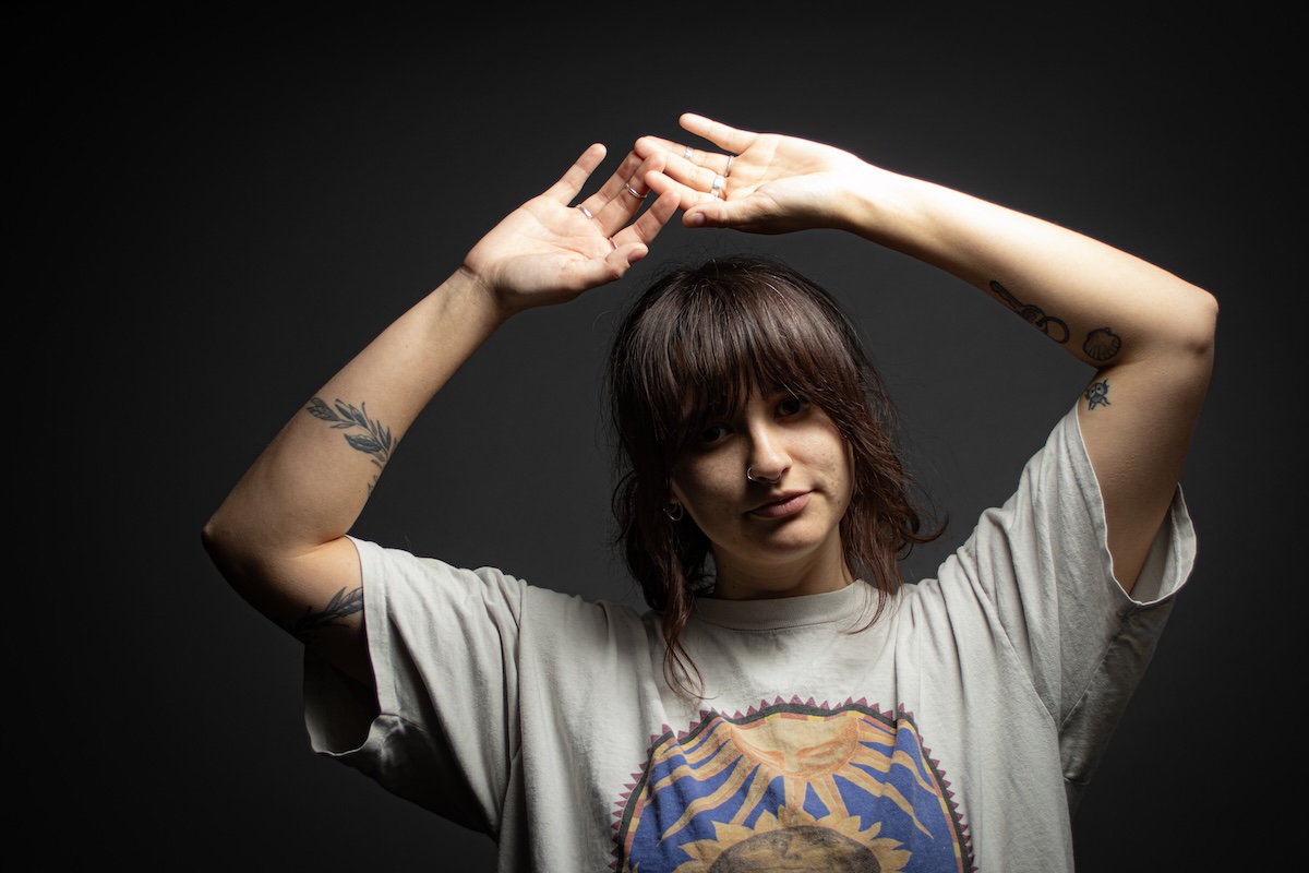 Portrait – hands in light